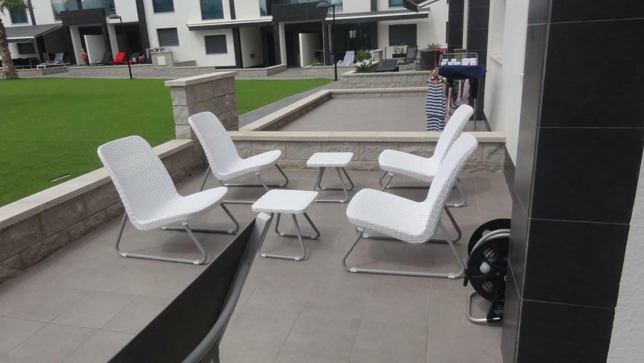Oasis Beach 5 Apartment Orihuela Bagian luar foto